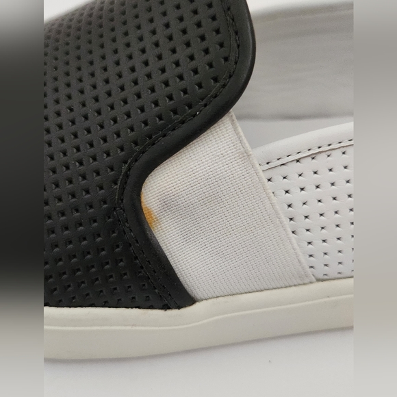 Vince black white perforated leather fashion sneaker New - Picture 13 of 13